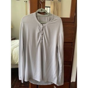 Lululemon long sleeve Henley - XL
